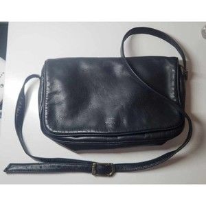 Vintage Stone Mountain Leather Shoulder/Crossbody Bag Black